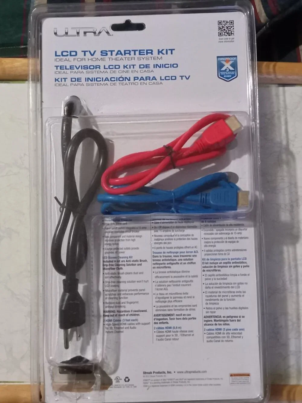 TV Bundle 2 HDMI + Screen Cleaner + Power Strip Ultra LCD TV Starter Kit